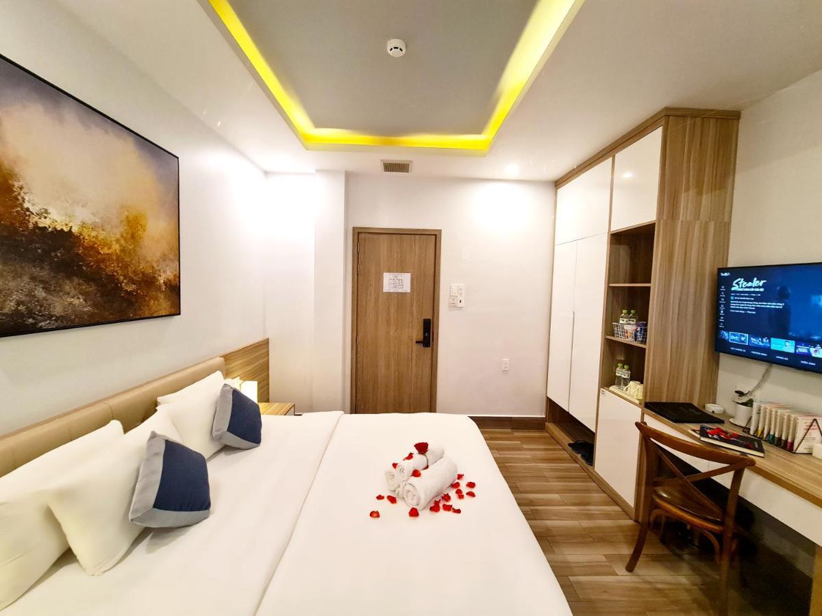 Dong Hai Hotel _ Rach Gia Bagian luar foto