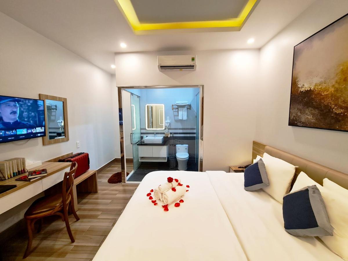 Dong Hai Hotel _ Rach Gia Bagian luar foto